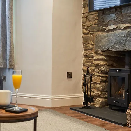 Lower Sheriff's Place Windermere